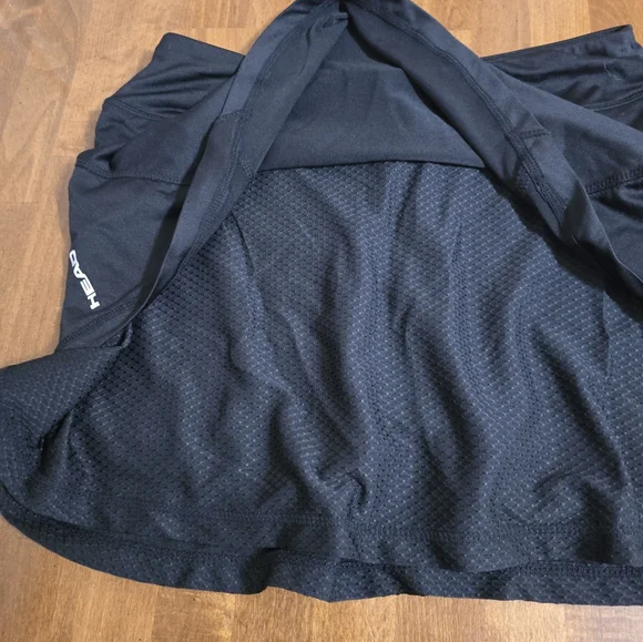 Gym Skort - Picture 3 of 6